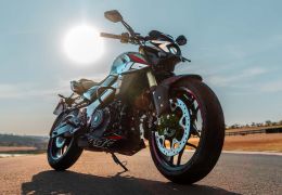 Bajaj lança nova Dominar NS400Z 2026 no Brasil