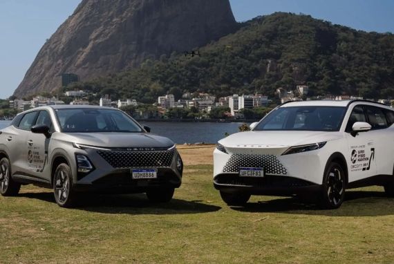 Omoda lança os SUVs eletrificados 5 HEV e 7 PHEV no Brasil