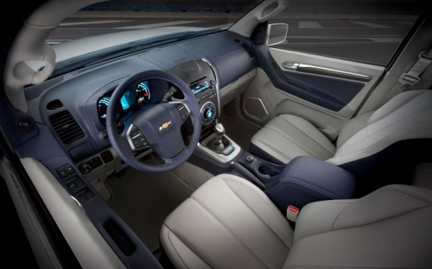 Chevrolet Nova Blazer - TrailBlazer - Interior