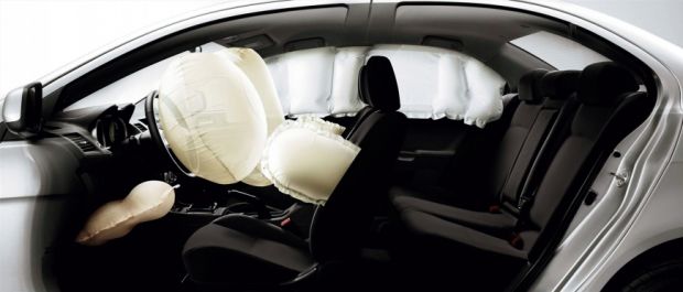 Airbags frontais, de cortina, laterais e de joelhos