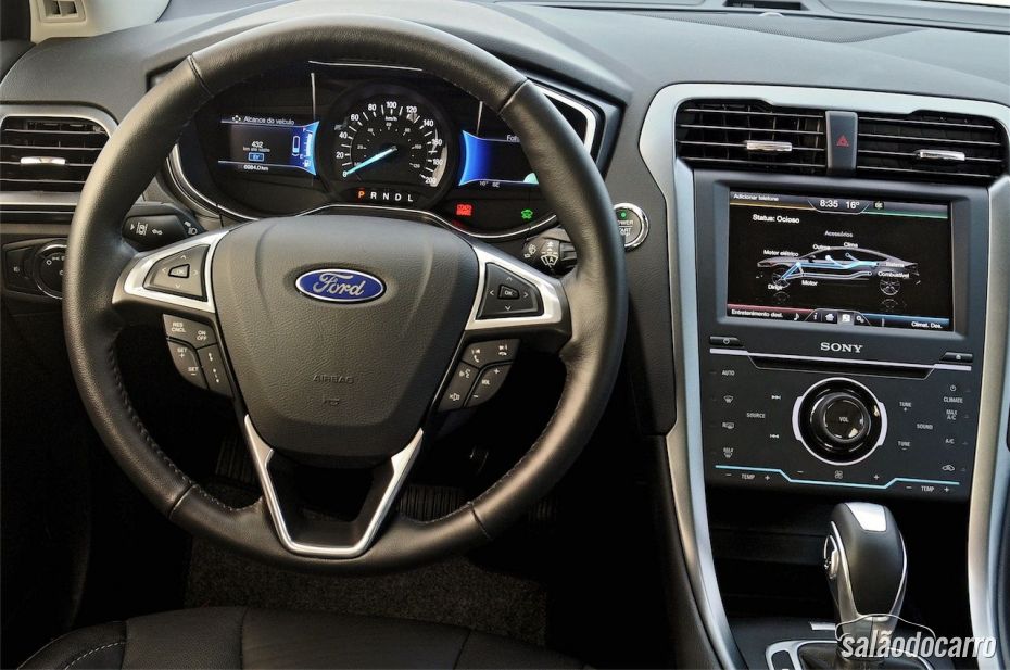 Ford Fusion Hybrid - Interior