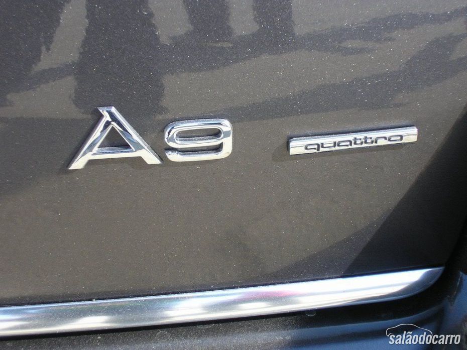 Audi prepara conceito do coupé A9 