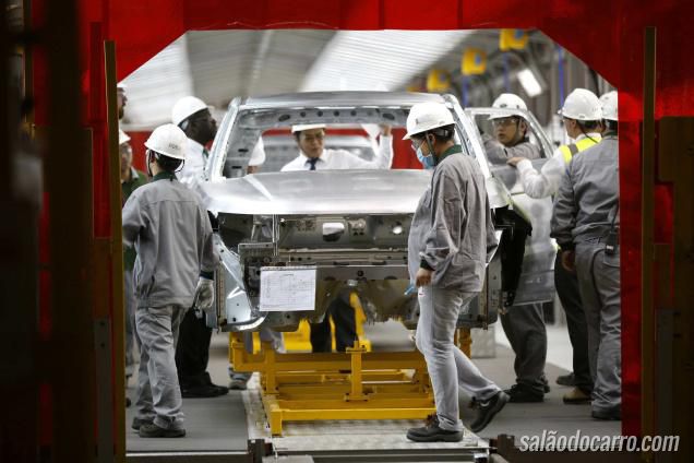 Montadoras chinesas convocam recall de mais de meio milhão de carros