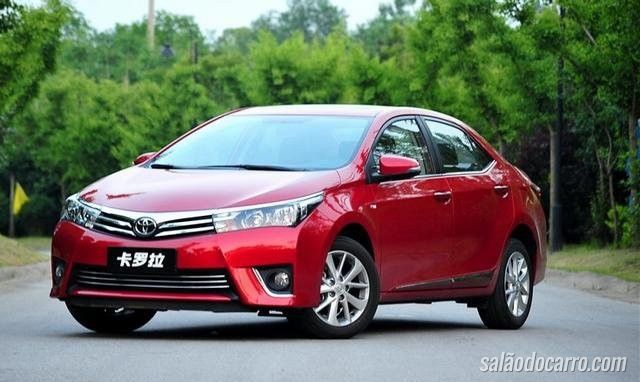 Toyota mostra Corolla híbrido na China