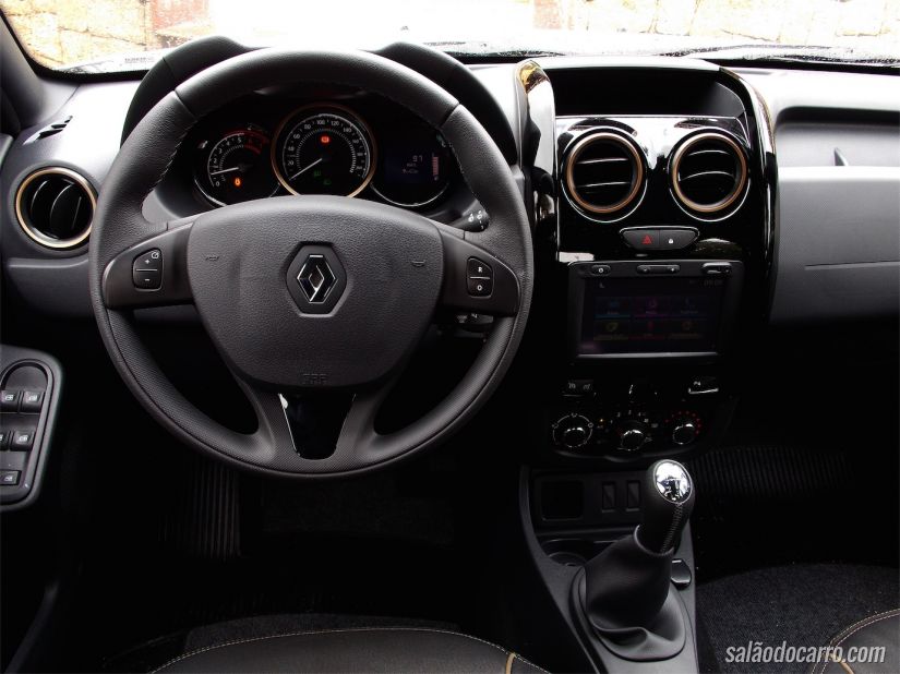 Interior do Renault Duster 2016