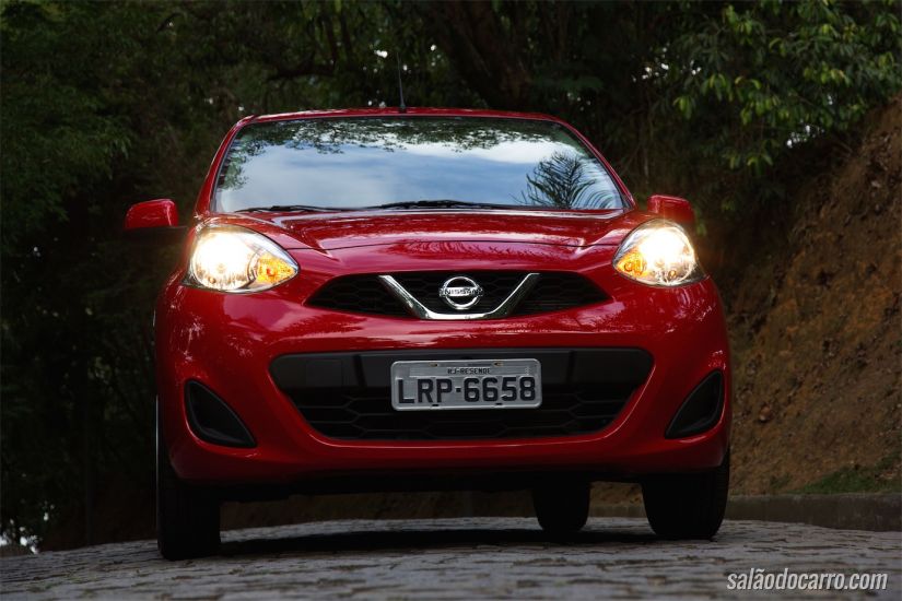 Nissan March 1.0 S