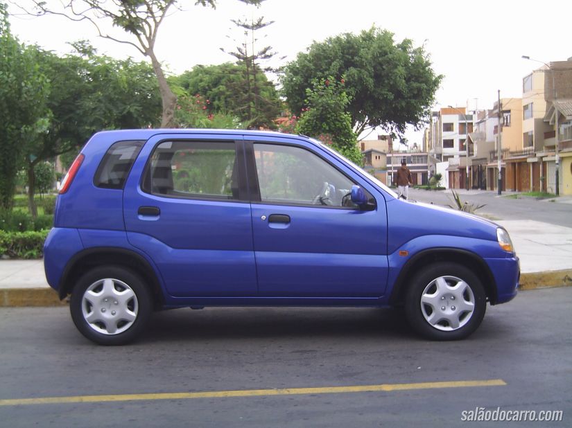 Suzuki convoca Ignis 2001 e 2002 para recall