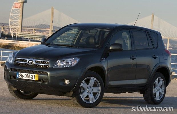 Toyota RAV4 sofre recall no Brasil