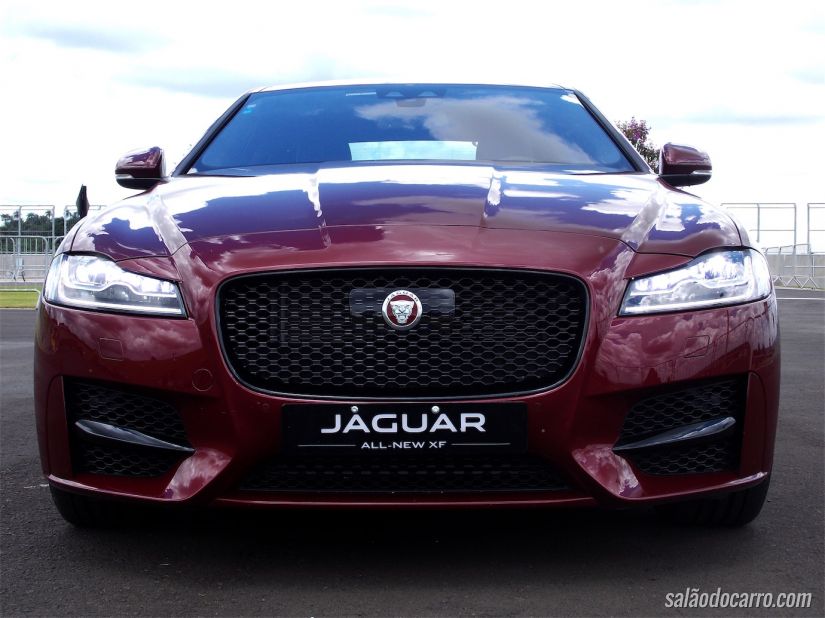 Jaguar XF R-Sport 