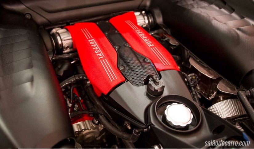 Ferrari ganha troféu Engine of the Year