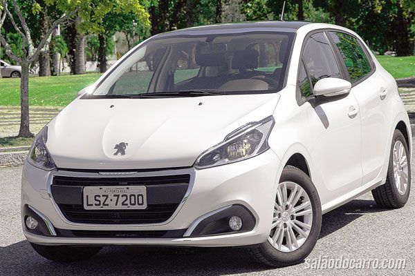 Peugeot 208 terá motor 1.2 litro