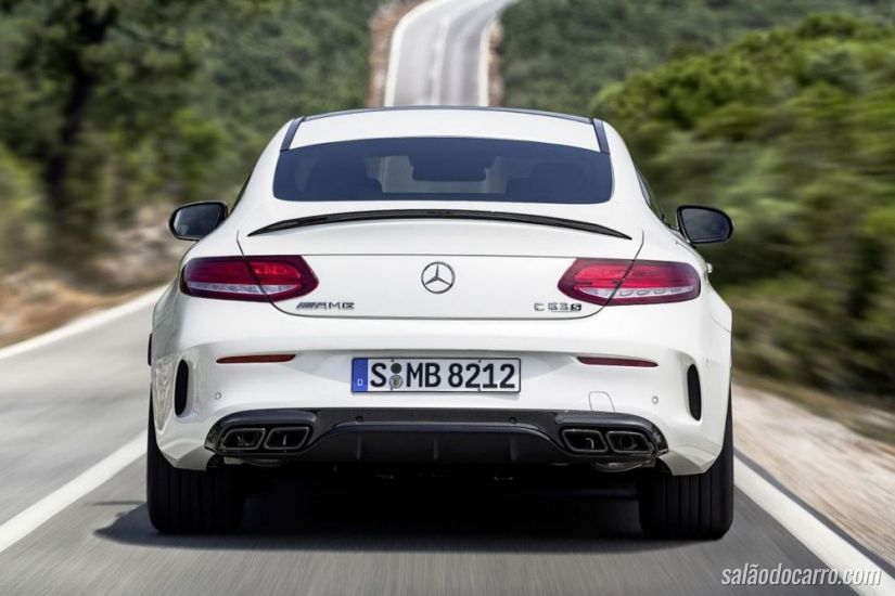 Mercedes-Benz investe em carros de alto desempenho