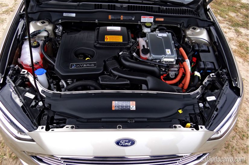 Ford Fusion Hybrid 2017