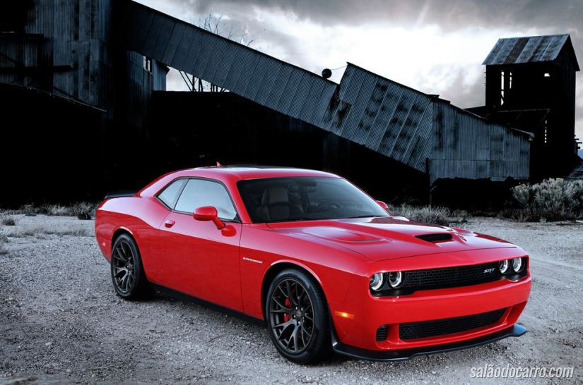 Challenger Hellcat da Dodge será o sedã mais potente no Salão do Automóvel