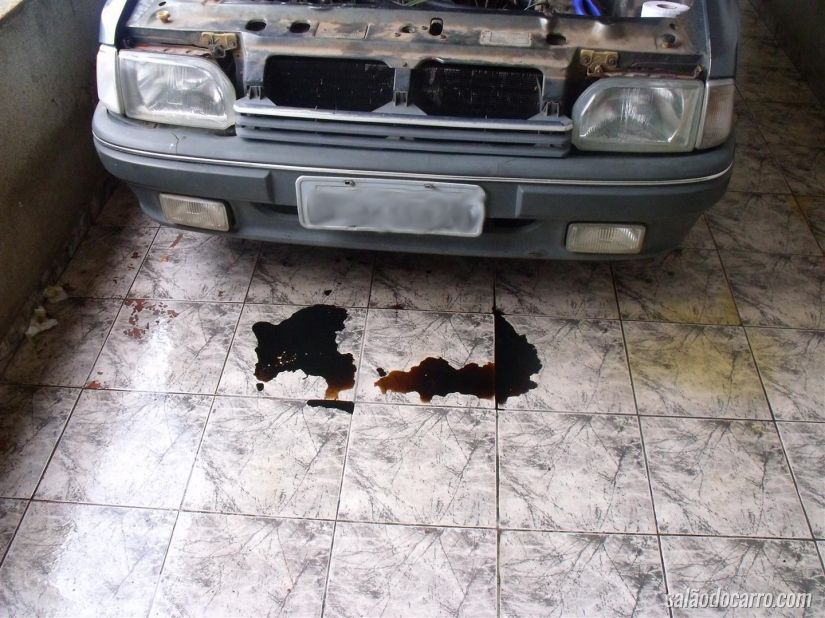 Vai viajar de carro? Fique de olho nos sinais que exigem atenção.