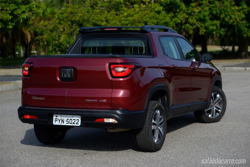 Fiat Toro Freedom 2.4 AT9