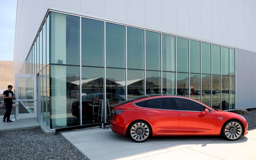 Model 3 é aprovado em testes da Tesla 