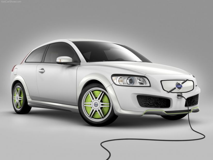 Volvo anuncia que vai produzir somente carros elétricos 
