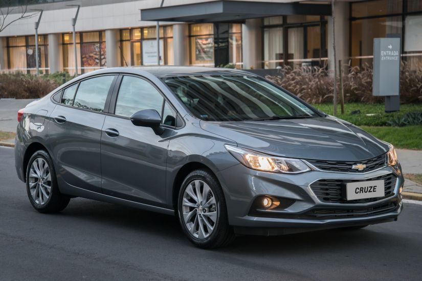 Cruze vai ganhar novos itens de série na linha 2018