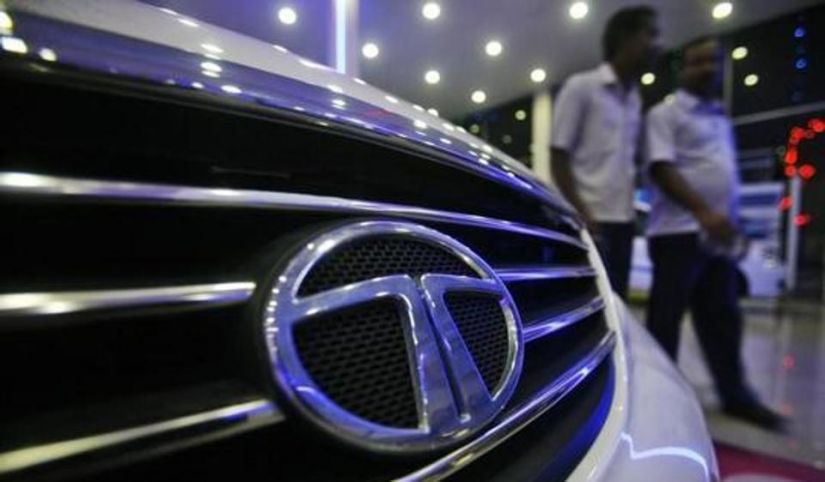 Índia anuncia compra de 10 mil carros elétricos