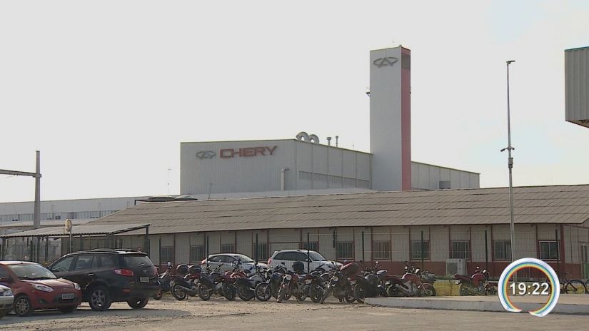 Funcionários da Chery decidem retomar trabalhos depois de um mês de greve