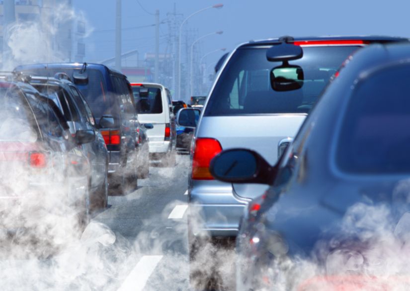 União Europeia define meta de corte de emissões de poluentes de carro até 2030