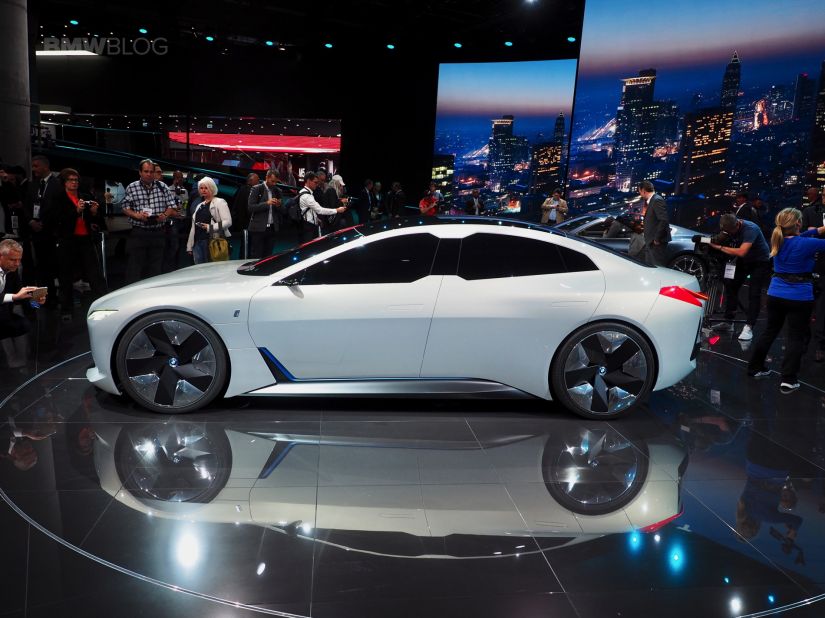 BMW divulga teaser do seu novo crossover elétrico