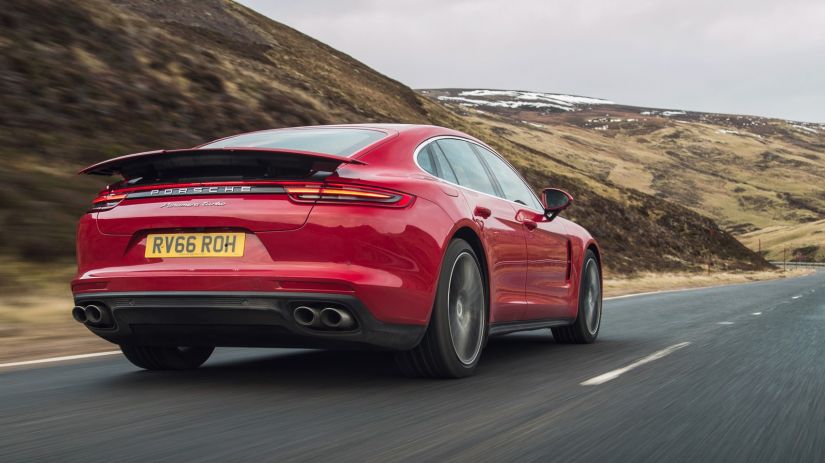 Porsche chama Panamera para recall