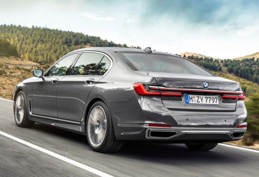 BMW anuncia atualização de motores e de visual para Série