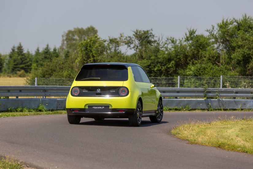 Honda divulga imagens do seu elétrico “Honda E”