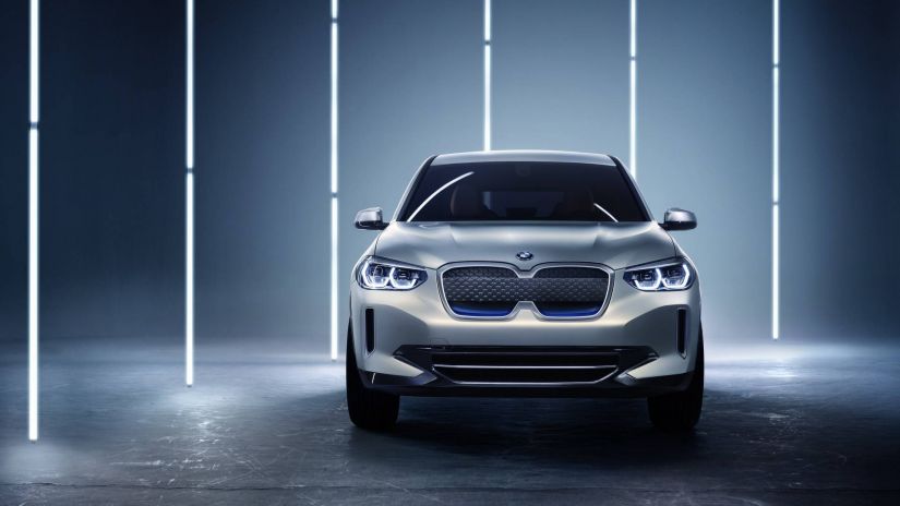 BMW terá SUV elétrico com 300 cv de potência e 400 km de autonomia