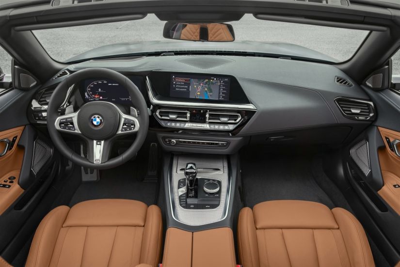 BMW lança versão de 340 cavalos do Z4
