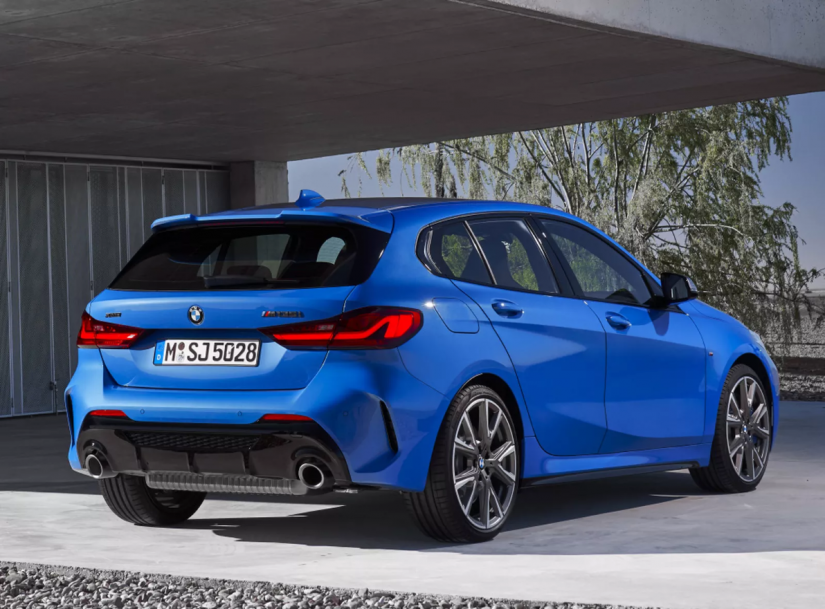 BMW estreia M135i xDrive no Brasil