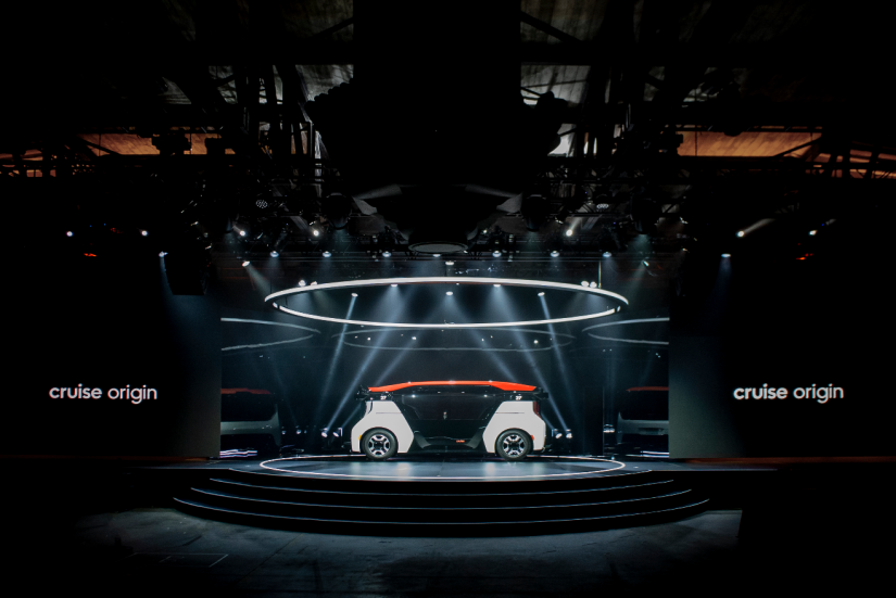 GM divulga projeto conceito de veículo autônomo compartilhável