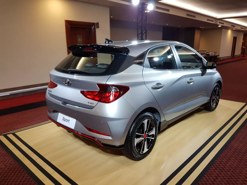 Hyundai lança HB20 Sport por R$ 70.990