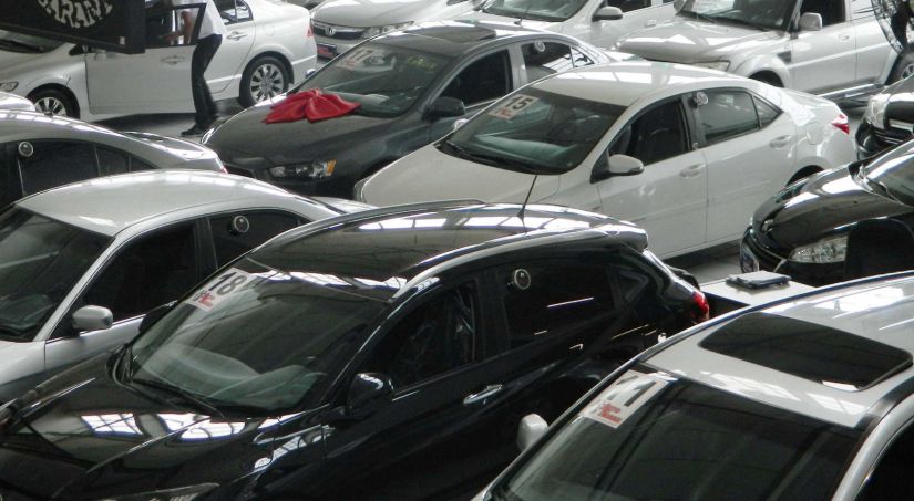 Vendas de veículos usados caem 83% em abril