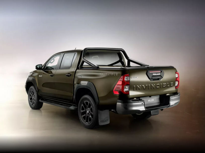 Nova Toyota Hilux é apresentada com novo visual