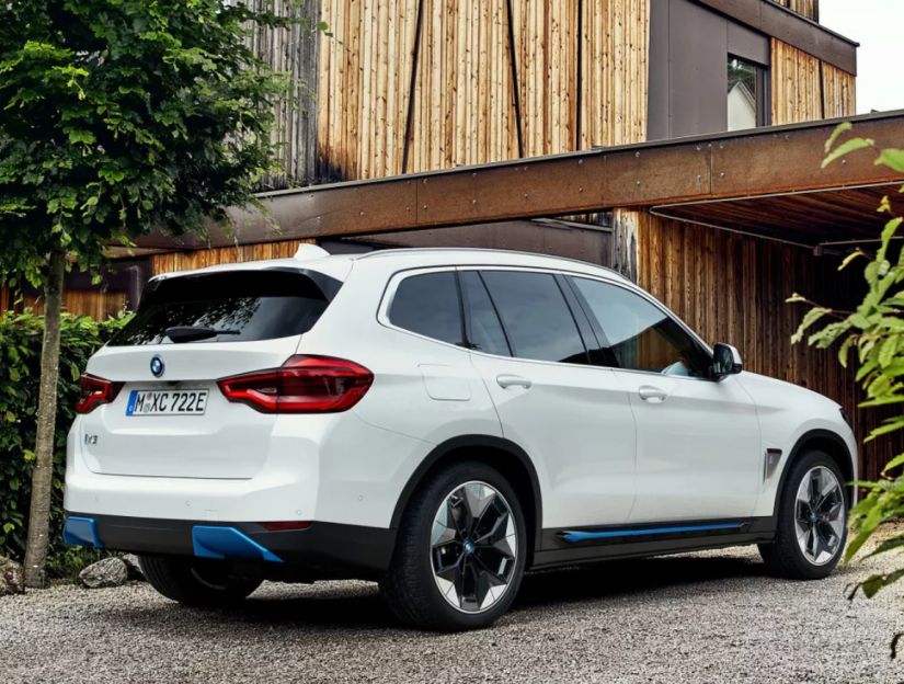 BMW apresenta seu primeiro SUV 100% elétrico