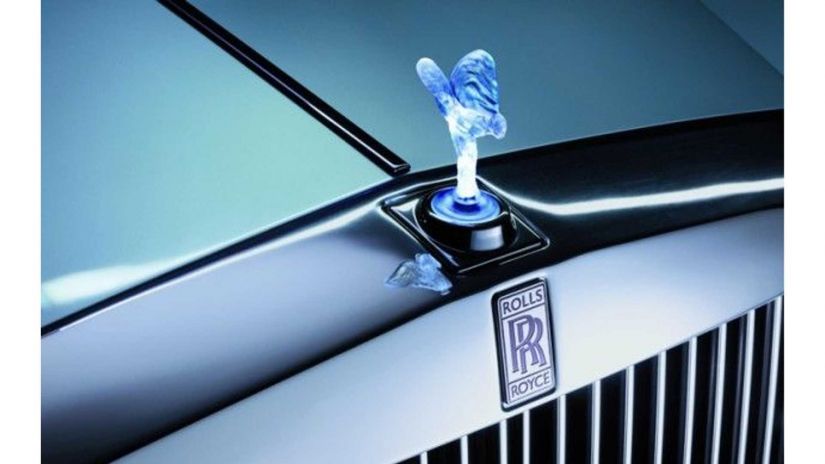 Rolls-Royce mostra detalhes do carro elétrico de luxo da marca