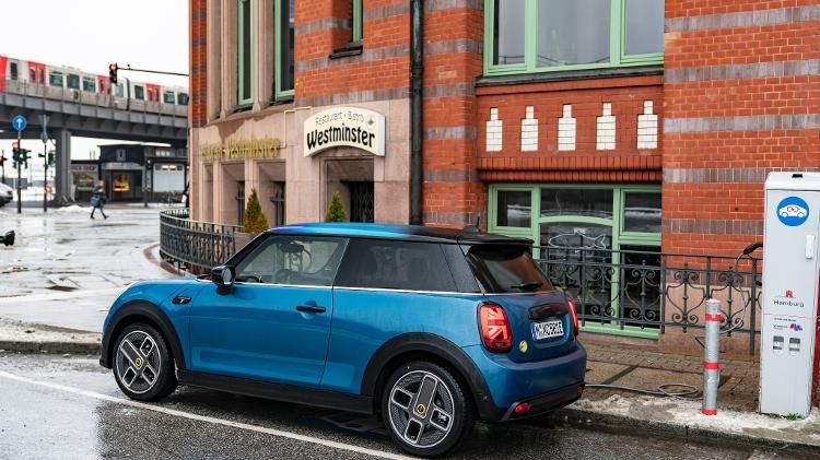 Mini inicia pré-venda de versão 100% elétrica no Brasil