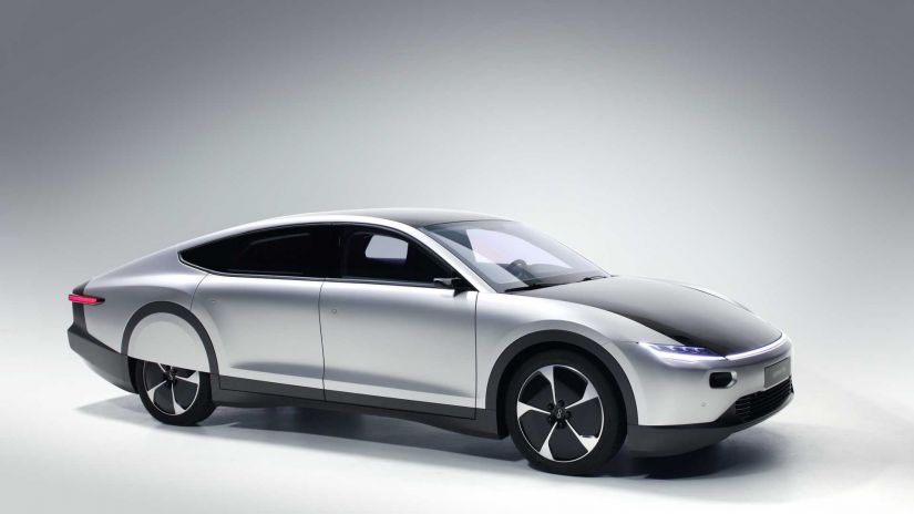 1º carro elétrico solar de produção em série deve estrear em 2024
