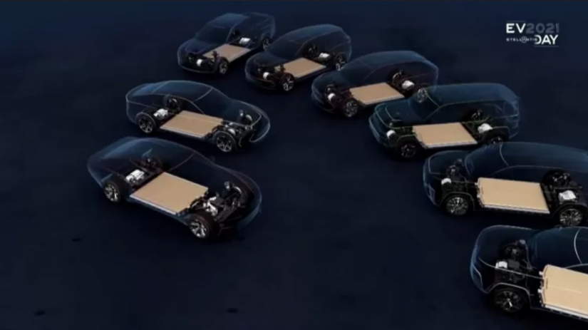 Stellantis anuncia 8 novos carros elétricos para 2026