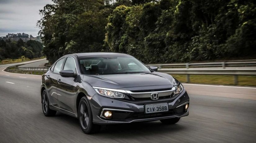 Honda começa produção do novo Civic hatch nos EUA