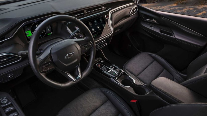 Chevrolet começa a vender novo Bolt 2023 no Brasil