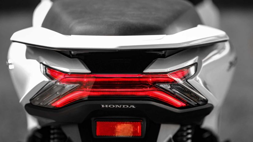 Honda anuncia nova moto PCX 2023 com motor mais potente - Foto 3