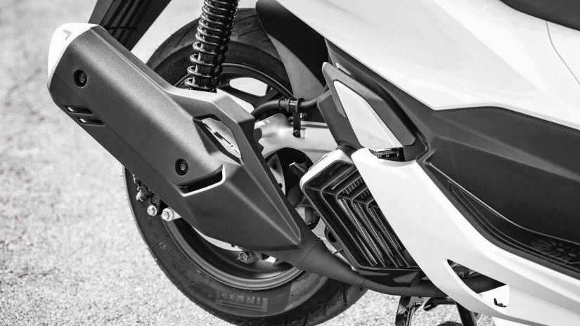 Honda anuncia nova moto PCX 2023 com motor mais potente - Foto 7