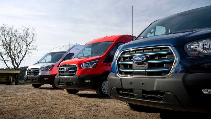 Ford confirma Mustang Mach-E e E-Transit para o mercado brasileiro em 2023