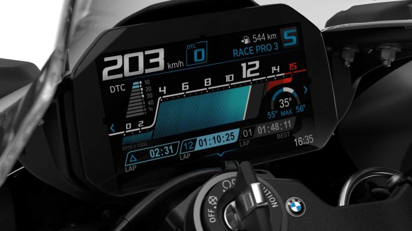 BMW S 1000 RR 2023 chega com 210 cv de potência