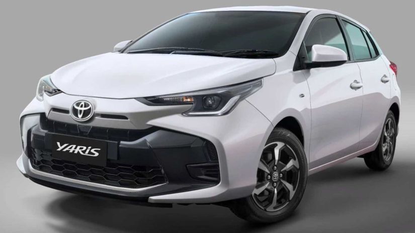 Toyota lança Yaris Hatchback 2023 com nova frente e mudanças na cabine
