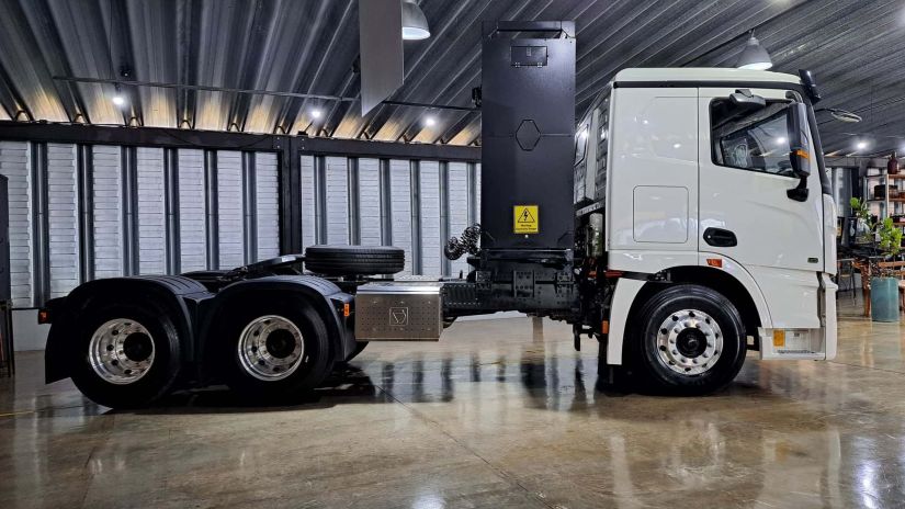 XCMG lança primeiro caminhão elétrico rodoviário do Brasil